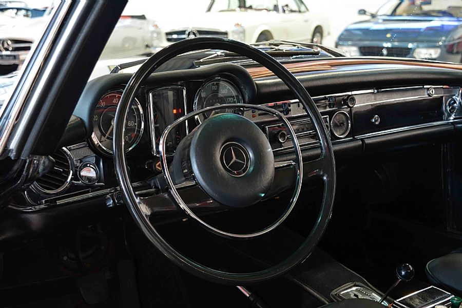 1969 Mercedes -Benz 280 SL