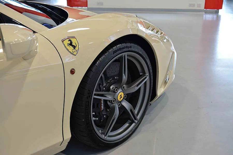 2015 Ferrari 458 Speciale Aperta RHD