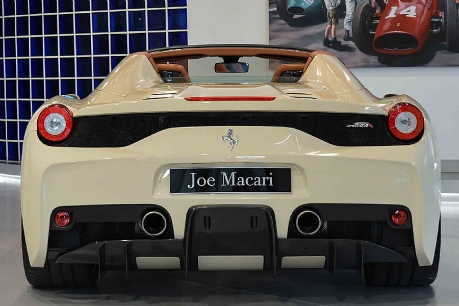 2015 Ferrari 458 Speciale Aperta RHD