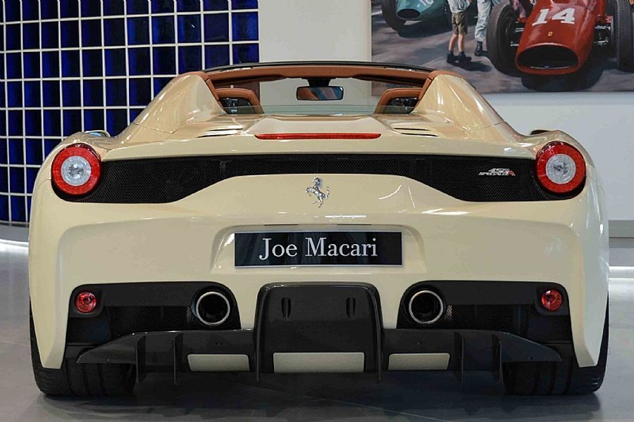 2015 Ferrari 458 Speciale Aperta RHD