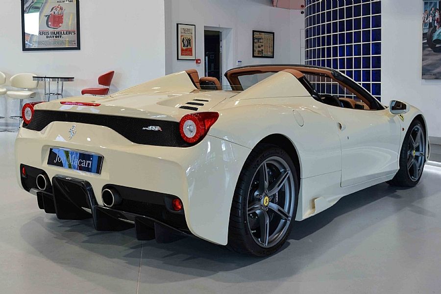 2015 Ferrari 458 Speciale Aperta RHD