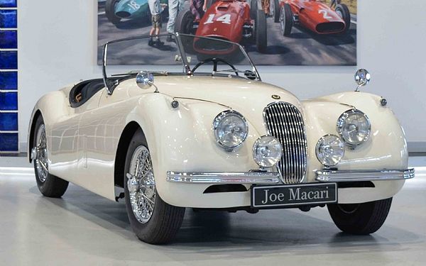 1954 Jaguar XK120 SE Roadster