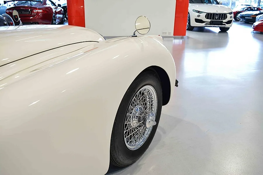 1954 Jaguar XK120 SE Roadster