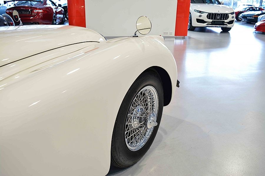 1954 Jaguar XK120 SE Roadster