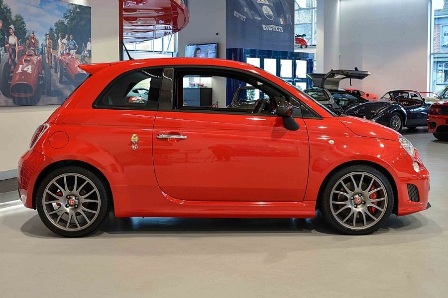 2011 Ferrari Abarth 695 Tributo