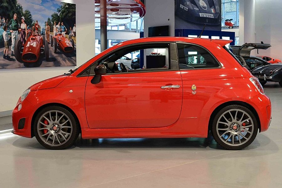 2011 Ferrari Abarth 695 Tributo