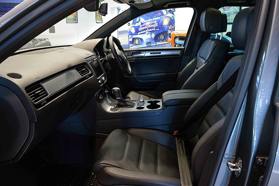 2016 VW Touareg V6 R-Line