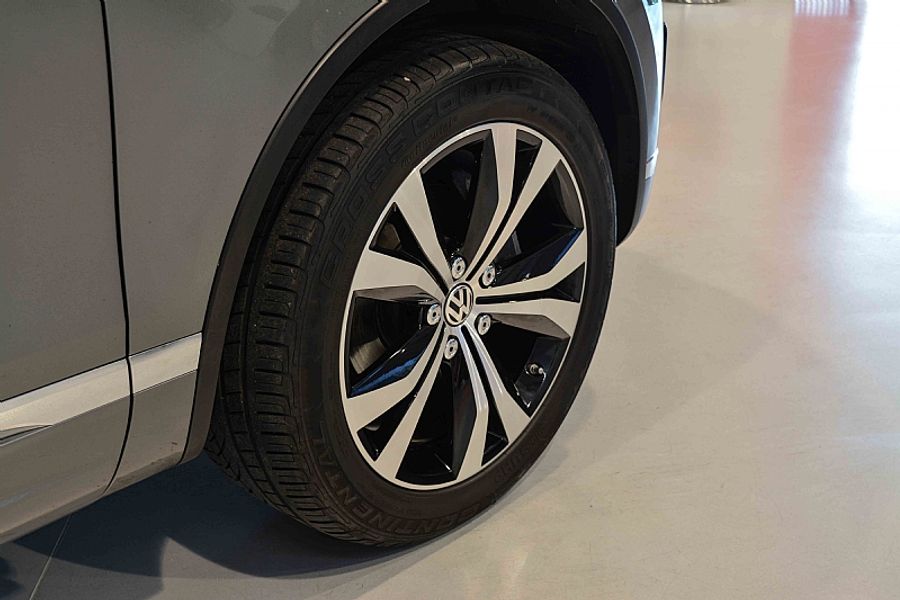 2016 VW Touareg V6 R-Line