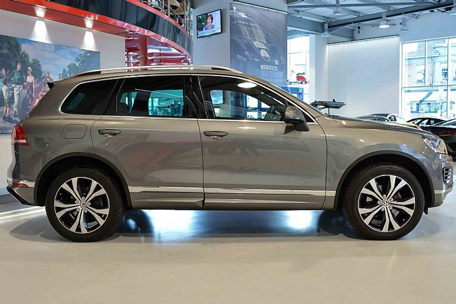 2016 VW Touareg V6 R-Line