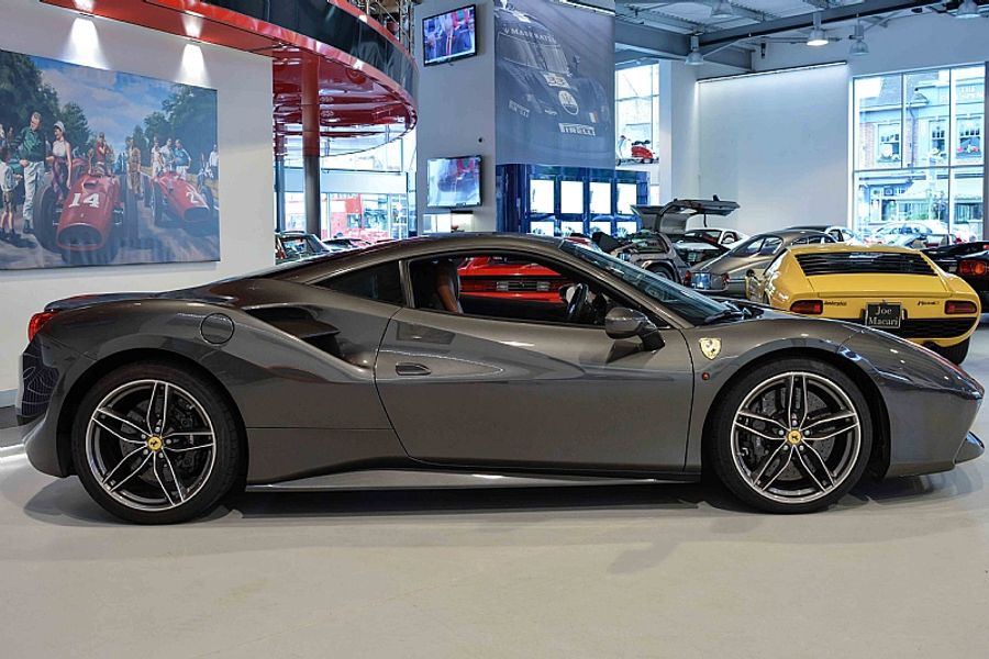 2016 Ferrari 488 GTB