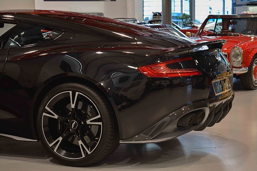 2017 Aston Martin Vanquish S