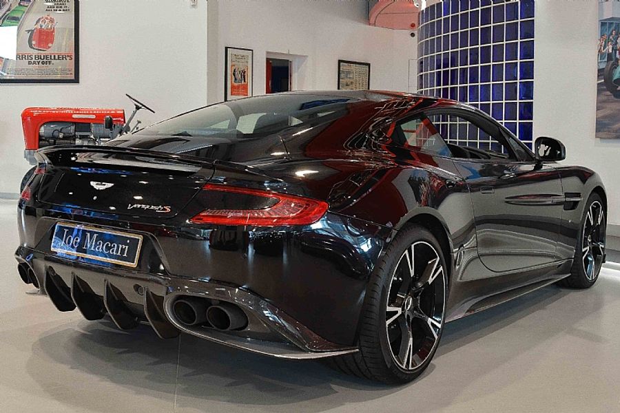2017 Aston Martin Vanquish S