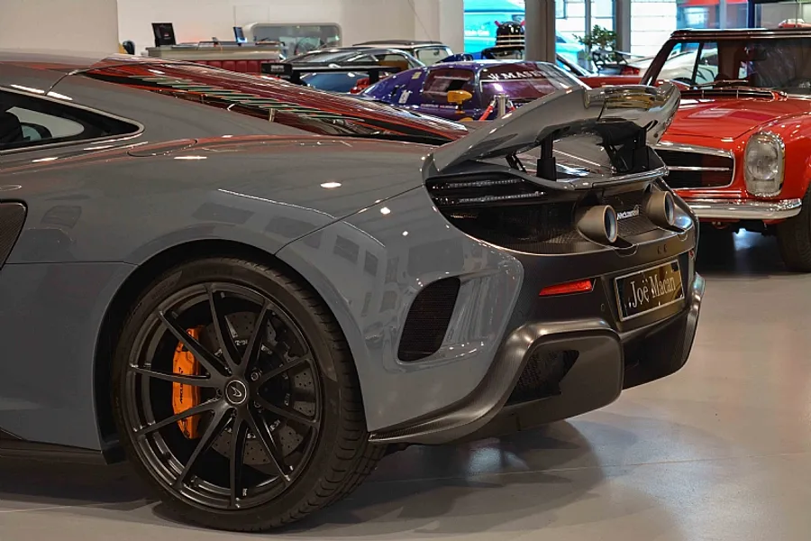 2015 McLaren 675LT