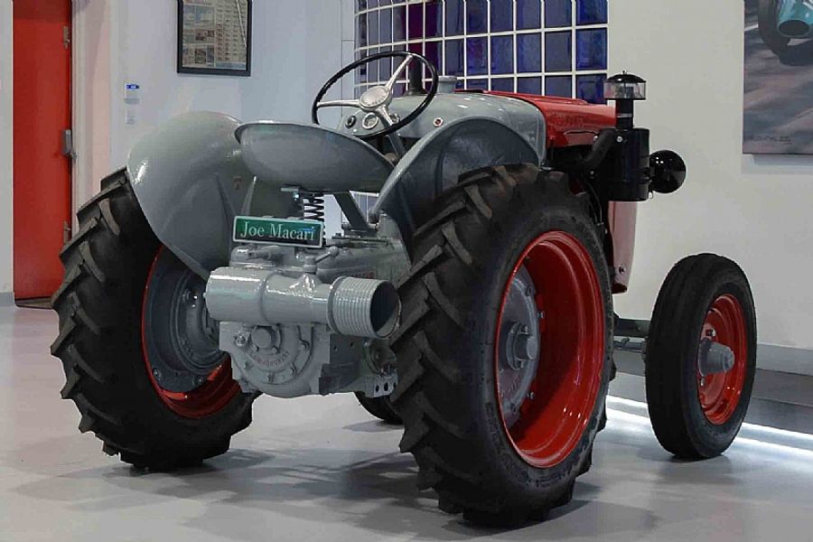 1956 Lamborghini DL25 Tractor