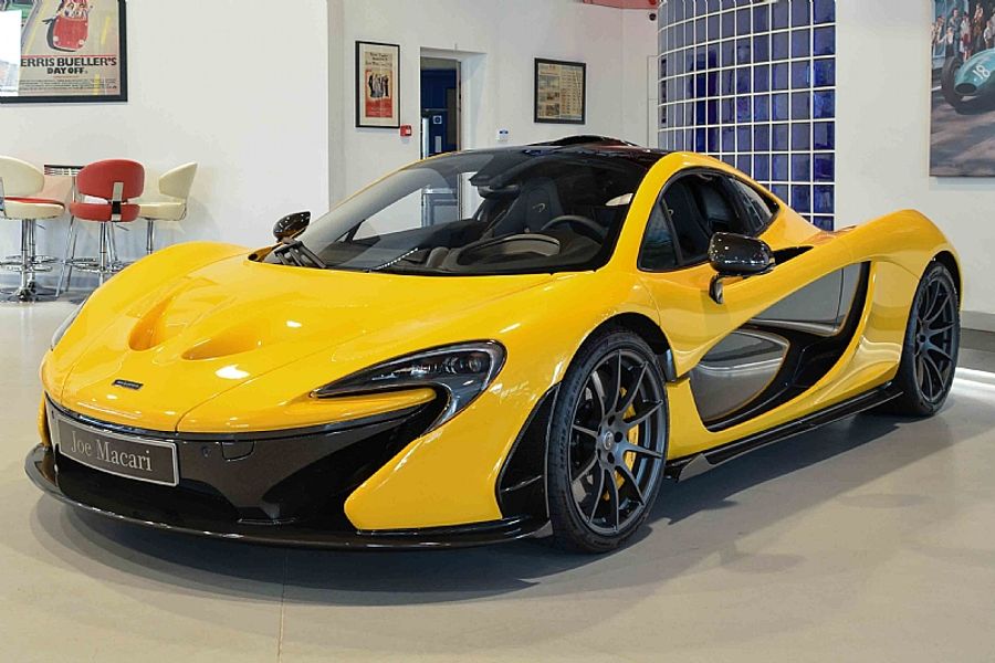 2015 McLaren P1