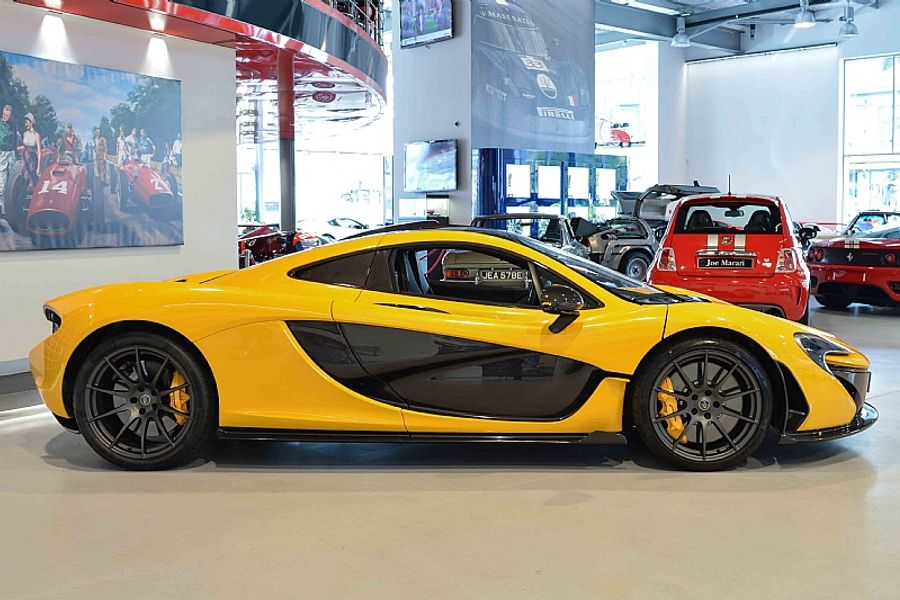 2015 McLaren P1