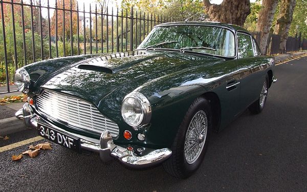 1962 Aston Martin DB4 series 4 Vantage specification