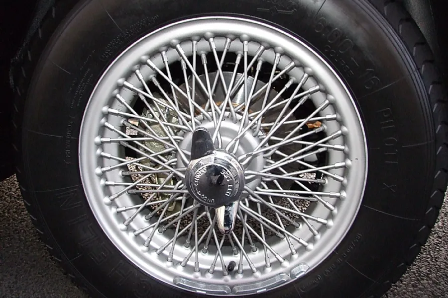 1962 Aston Martin DB4 series 4 Vantage specification