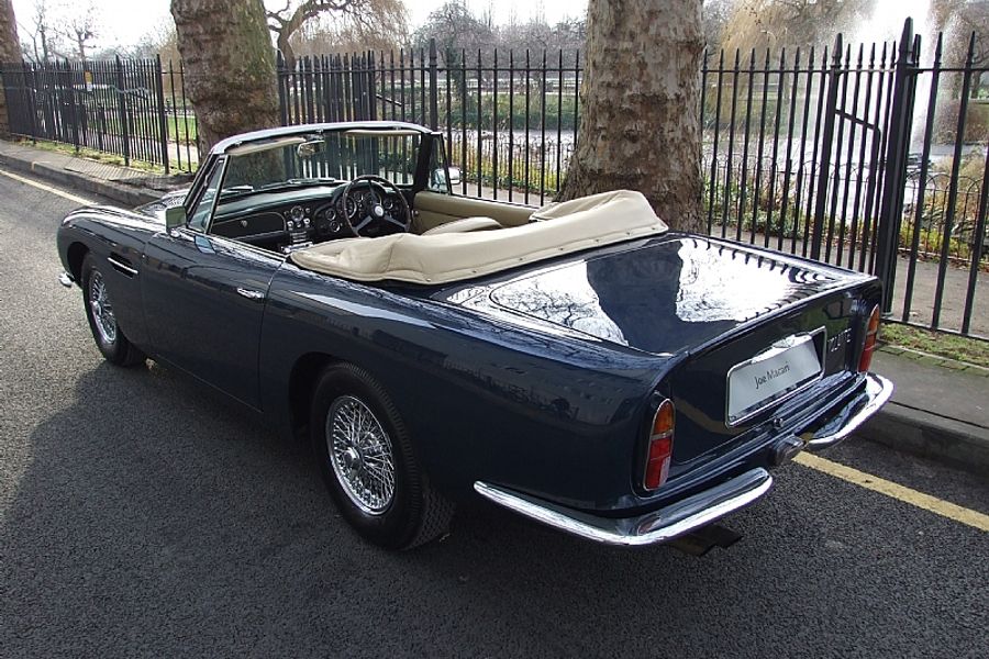 1967 Aston Martin DB6 Volante