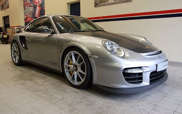 2011 Porsche GT2 RS LHD