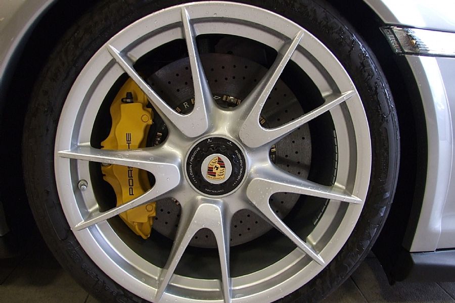 2011 Porsche GT2 RS LHD