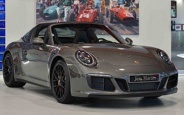 2017 Porsche Targa 4 GTS
