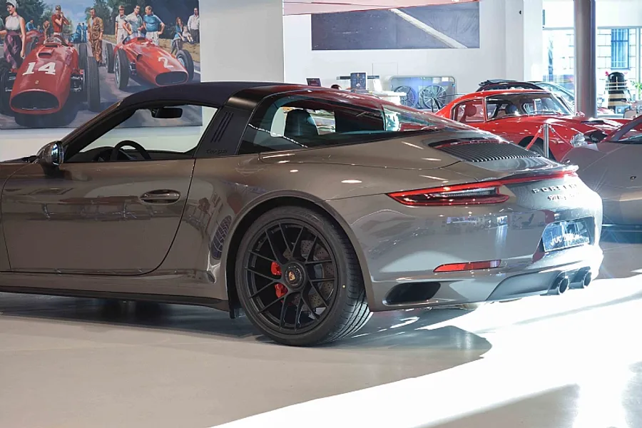 2017 Porsche Targa 4 GTS