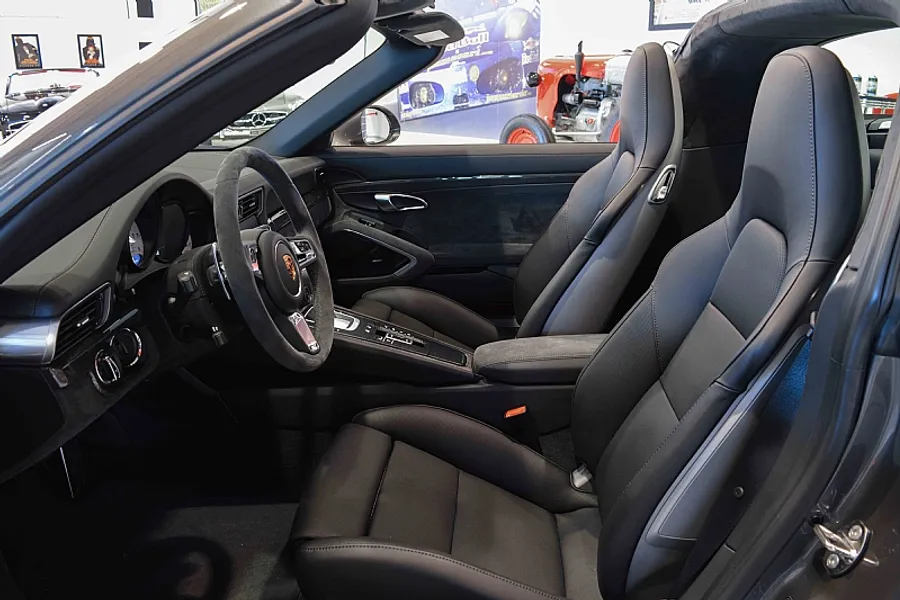 2017 Porsche Targa 4 GTS