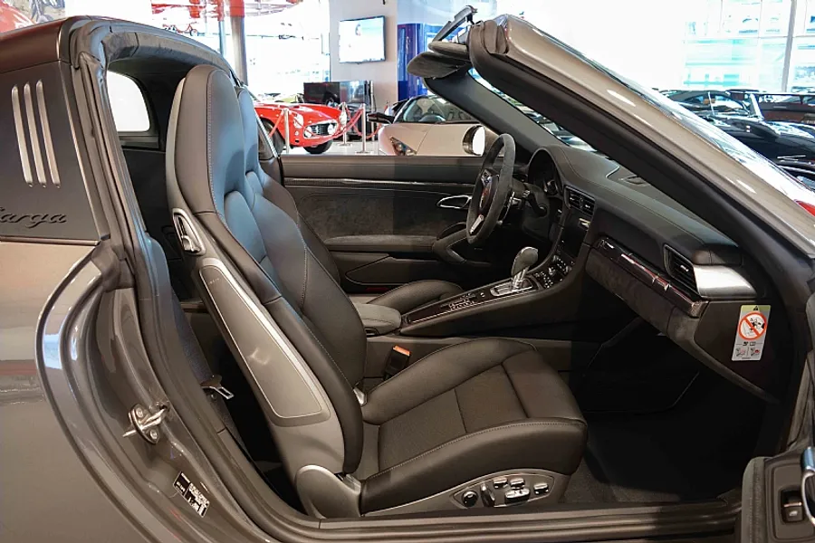 2017 Porsche Targa 4 GTS