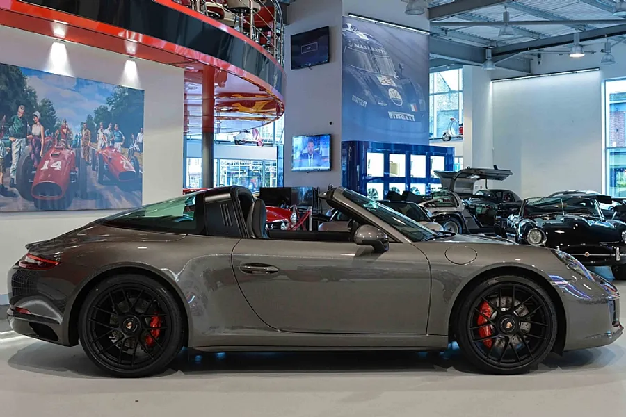 2017 Porsche Targa 4 GTS
