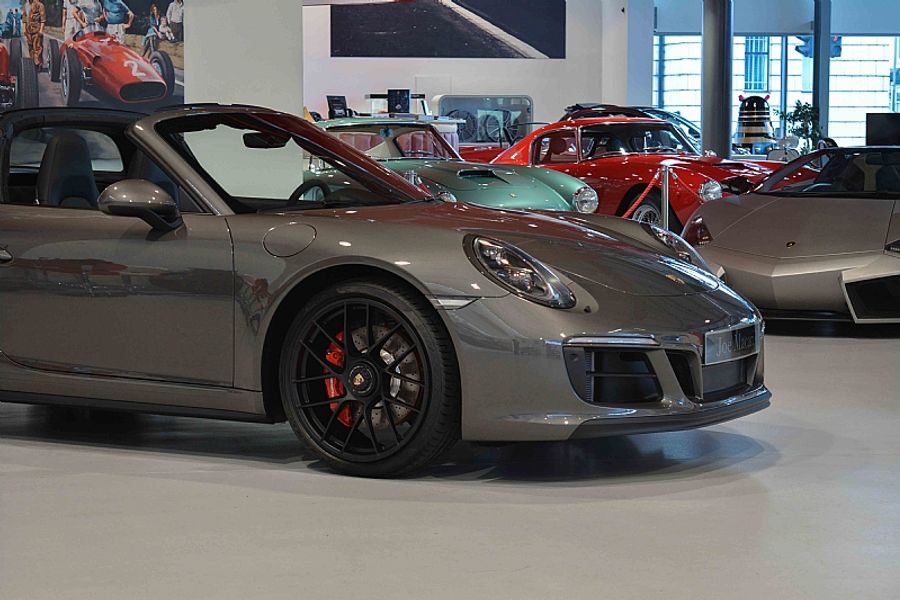 2017 Porsche Targa 4 GTS