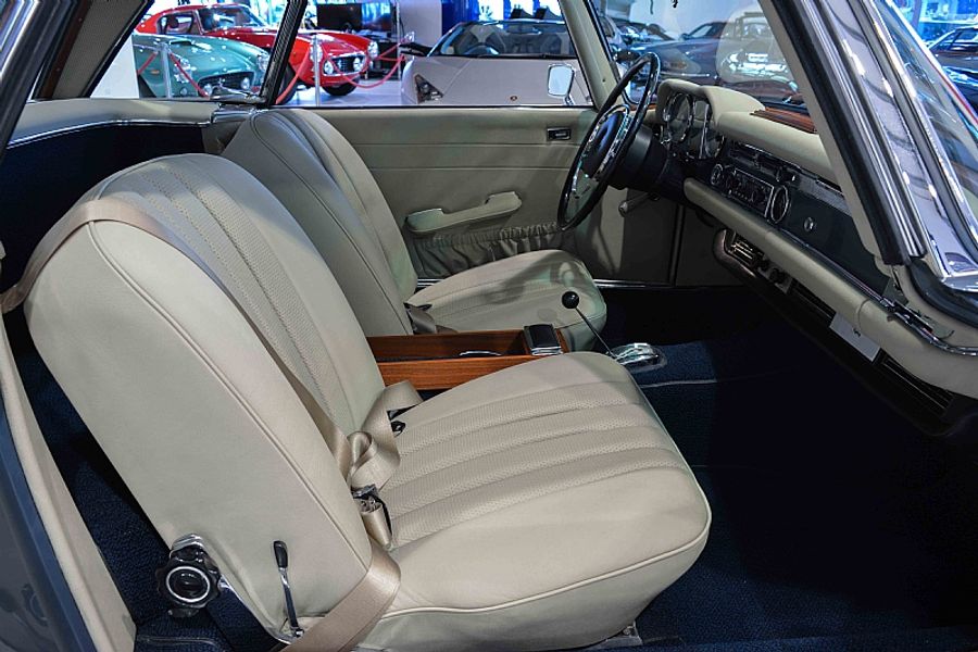 1969 Mercedes -Benz 280SL