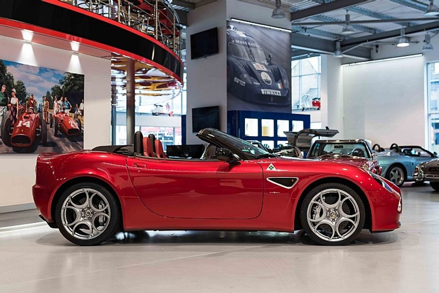 2010 Alfa Romeo 8C Spider