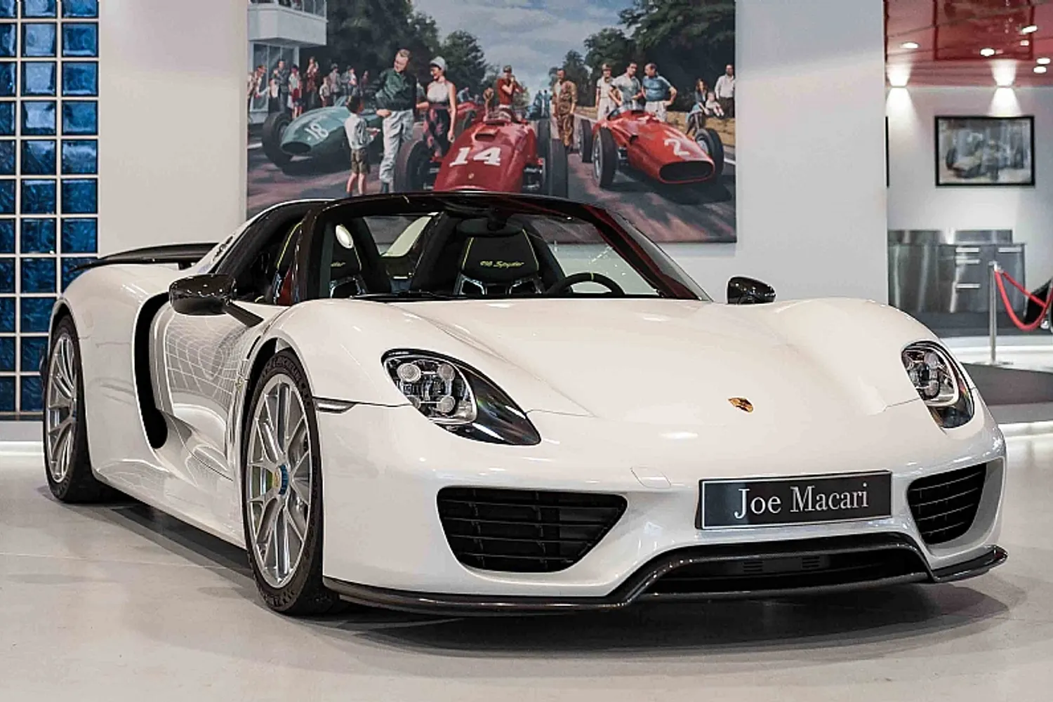 2015 Porsche 918 Weissach