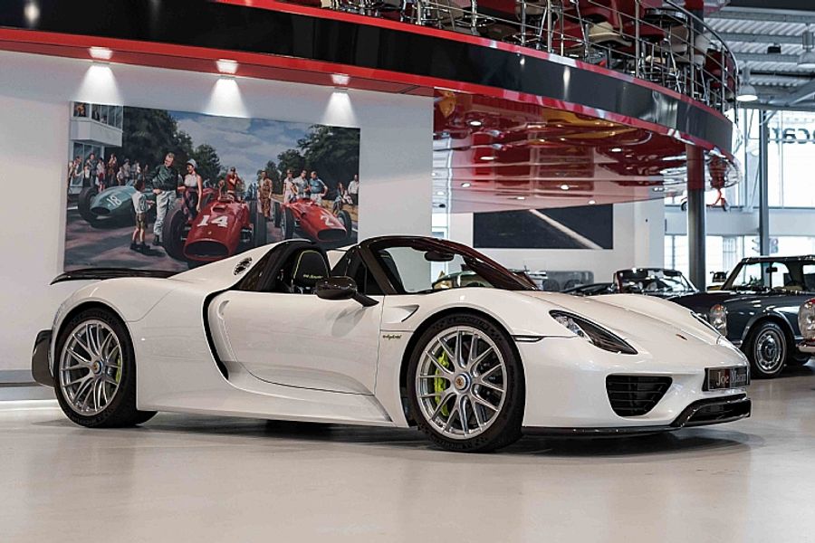 2015 Porsche 918 Weissach