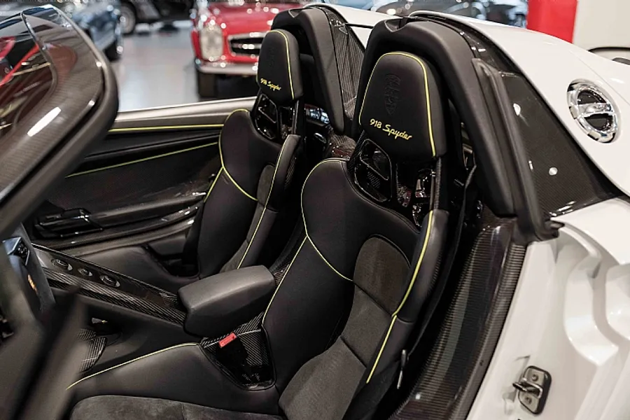 2015 Porsche 918 Weissach