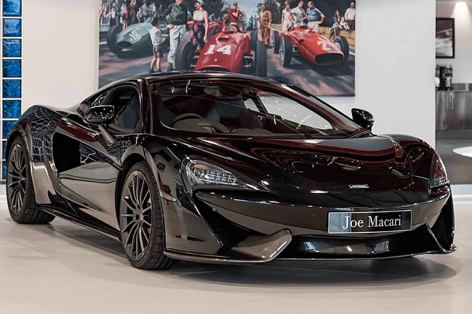 2017 McLaren 570GT