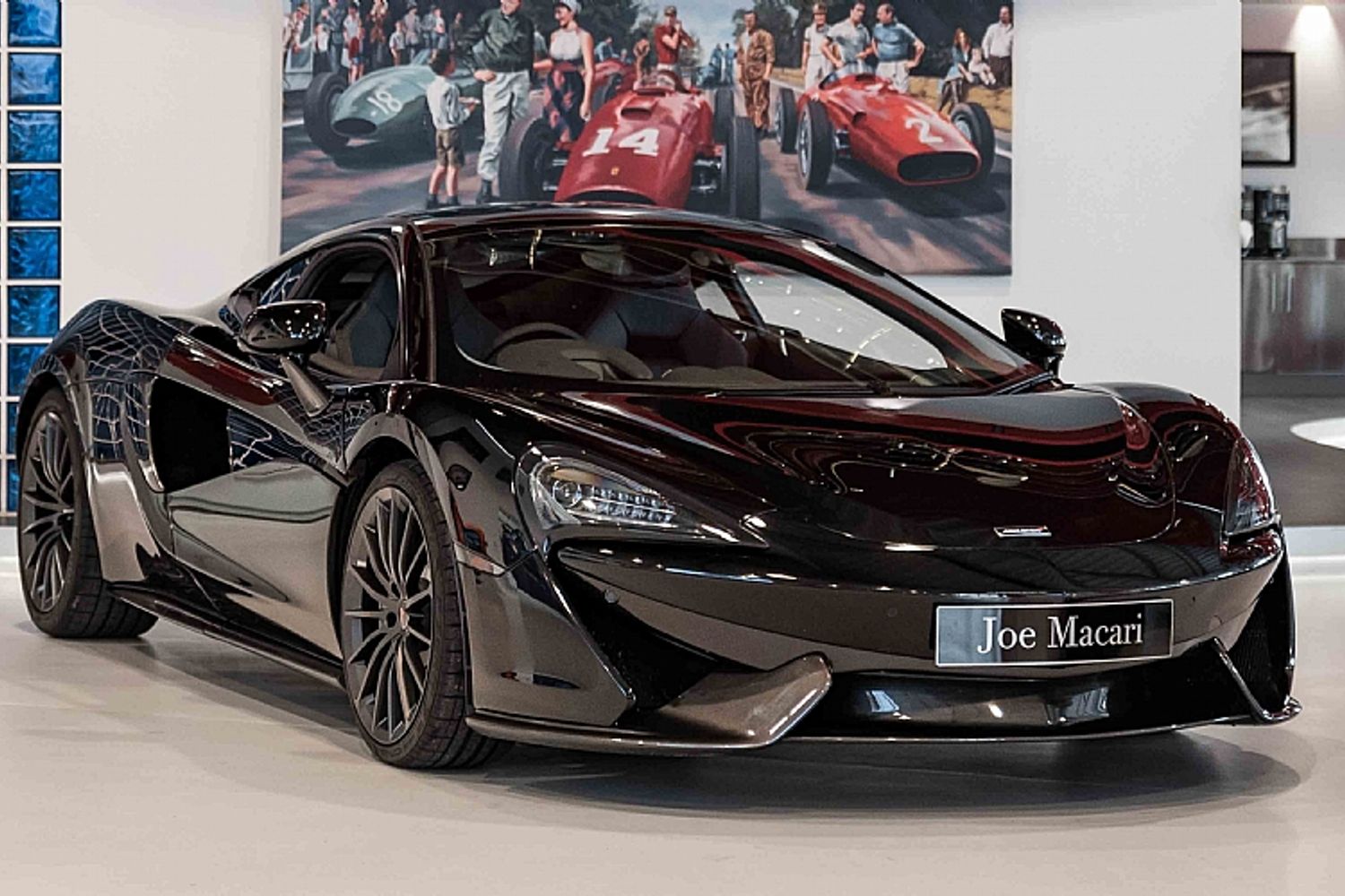 2017 McLaren 570GT
