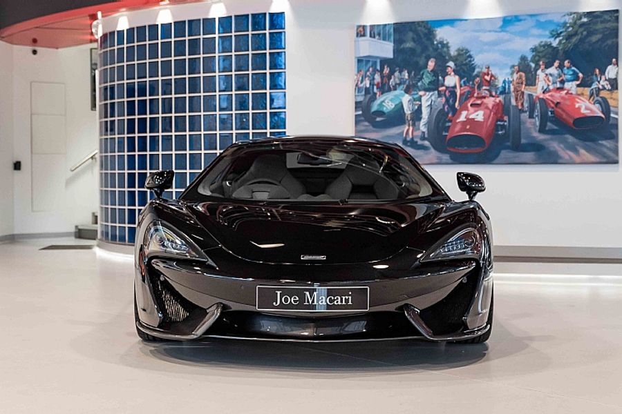 2017 McLaren 570GT