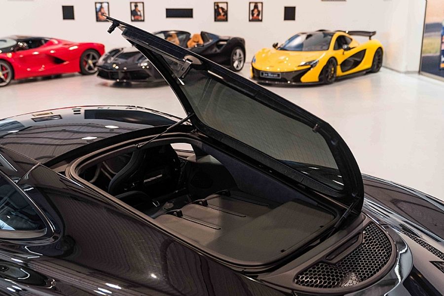 2017 McLaren 570GT