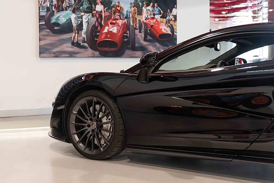 2017 McLaren 570GT