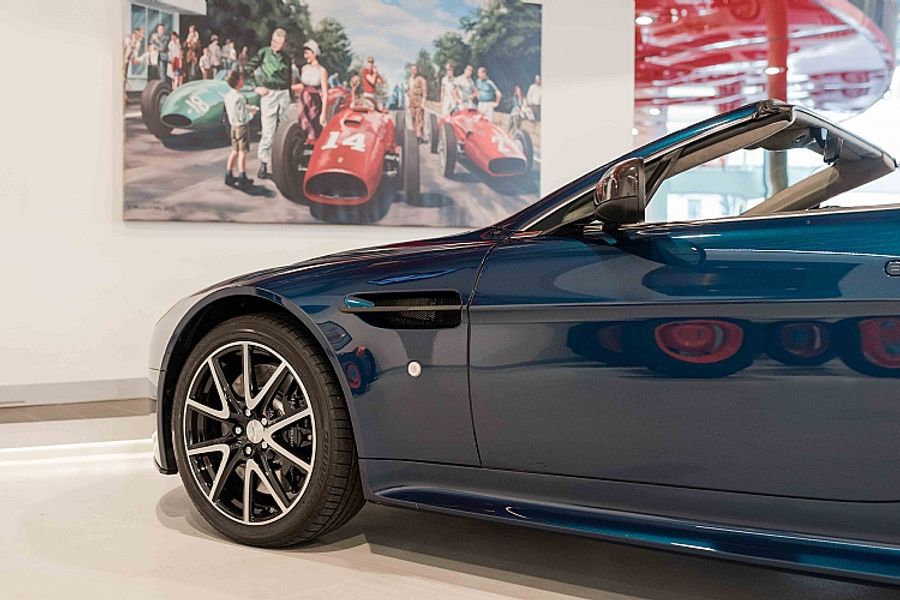 2014 Aston Martin V8 Vantage S Roadster