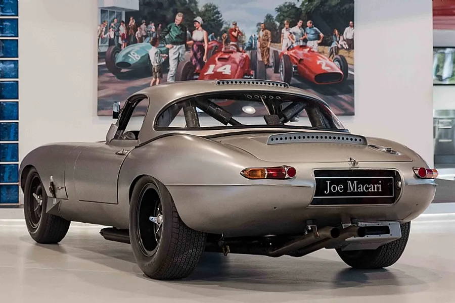 1962 Jaguar E-Type Lightweight