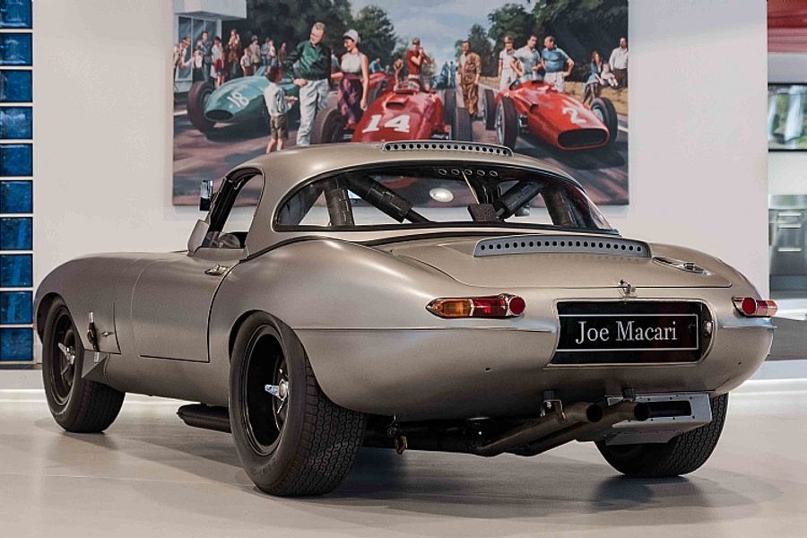 1962 Jaguar E-Type Lightweight
