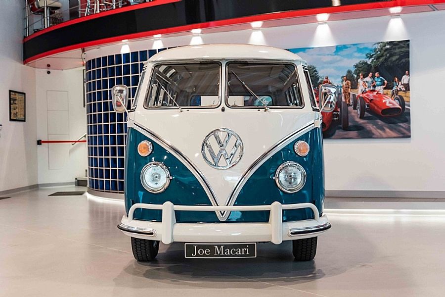 1966 Volkswagen Samba ‘Split-Screen’ Microbus