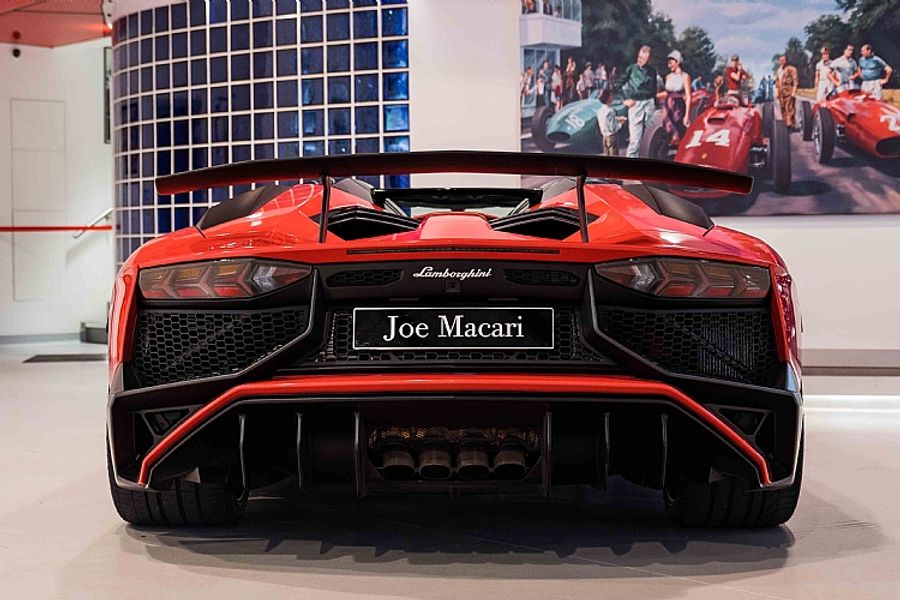 2017 Lamborghini Aventador SV Roadster