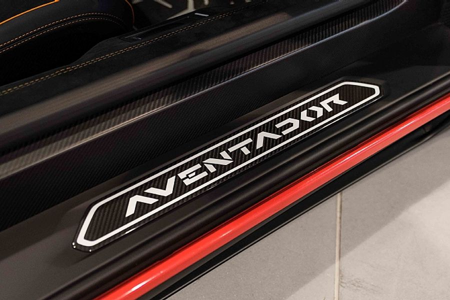 2017 Lamborghini Aventador SV Roadster