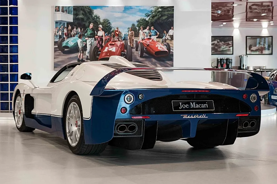 2005 Maserati MC12