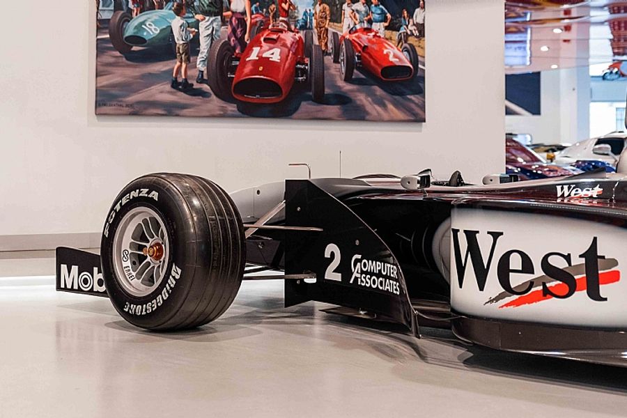 1999 McLaren F1 MP4-14 Show Car