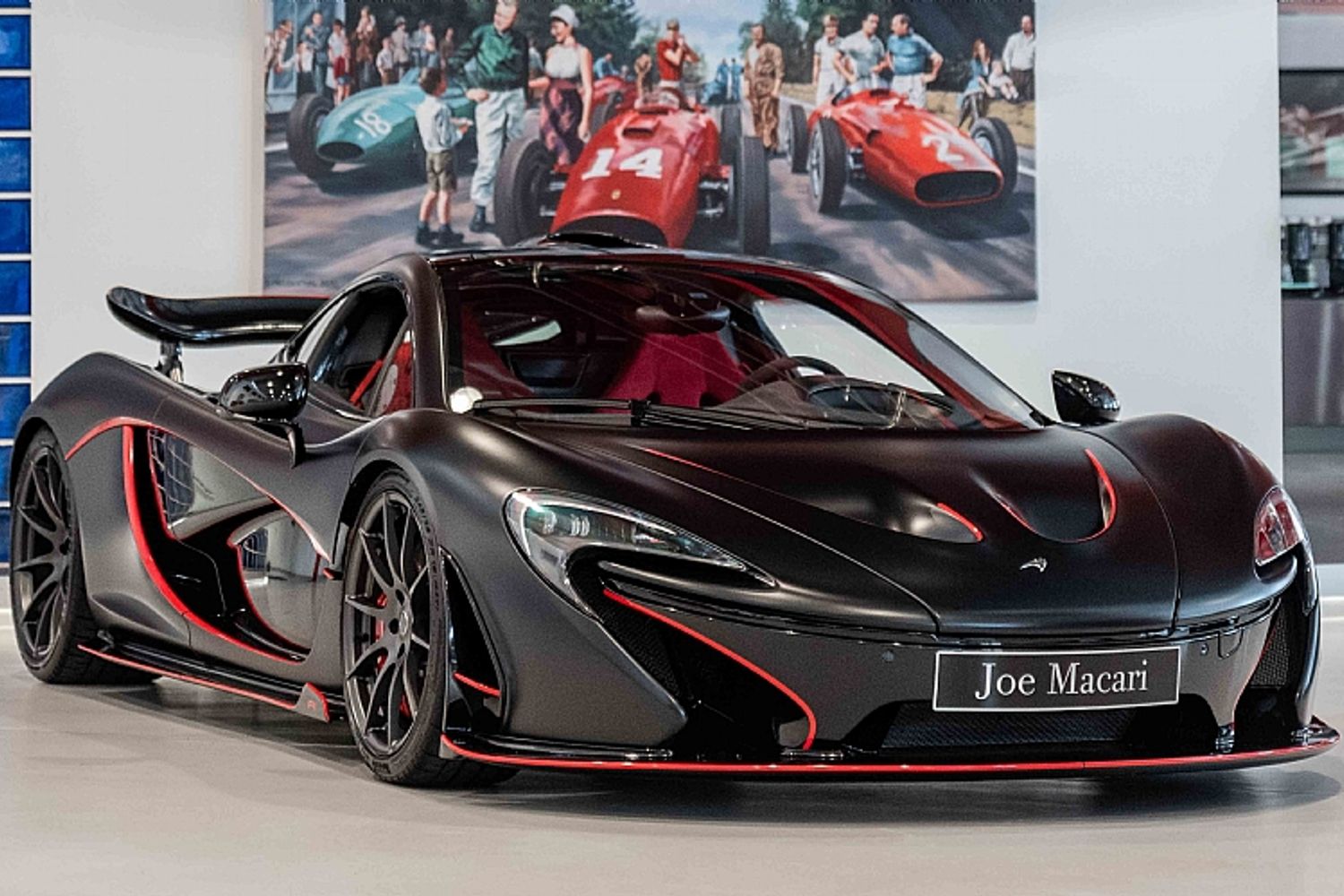 2015 McLaren P1